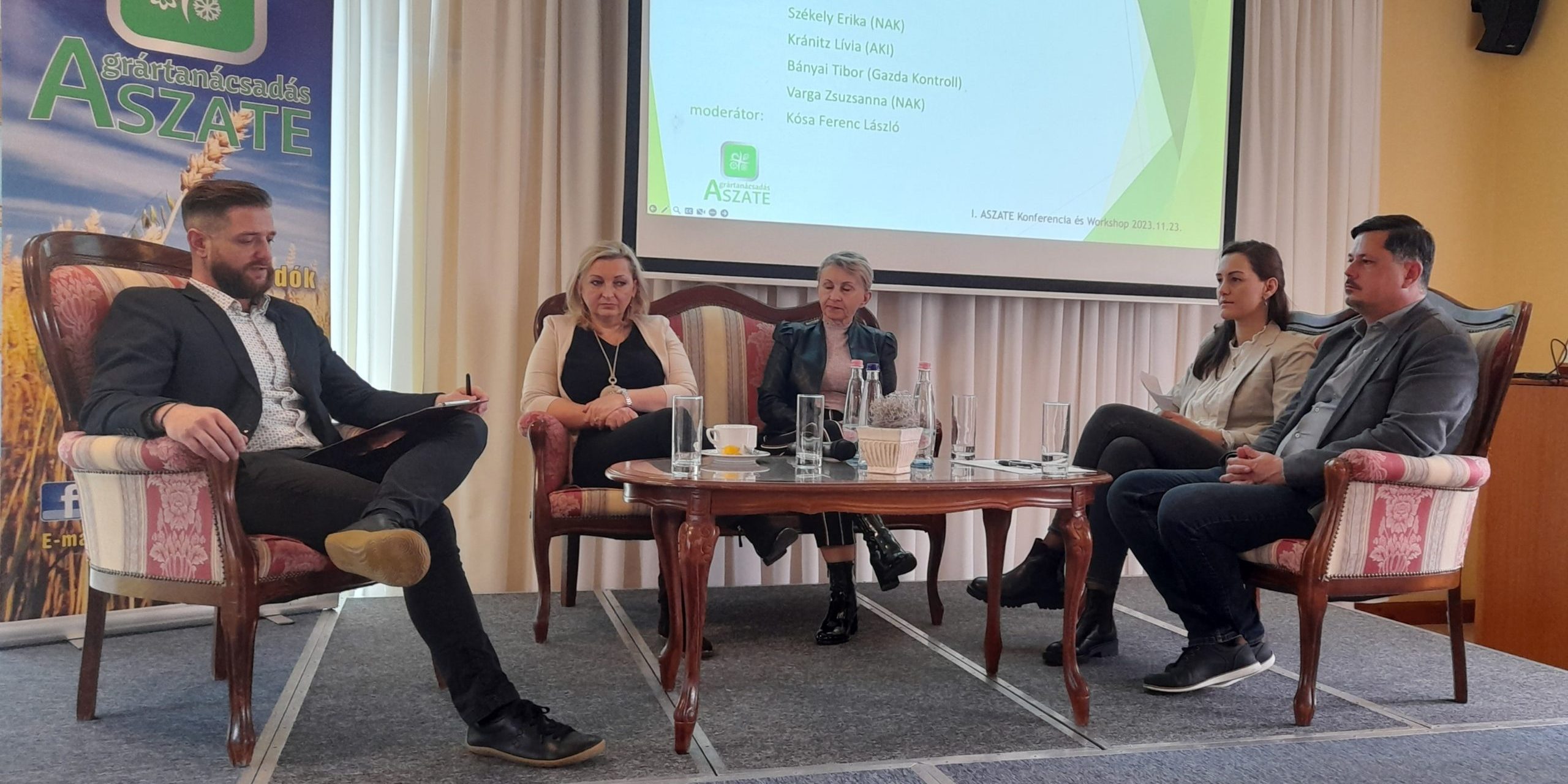 Szaktanács Szaktanácsadók